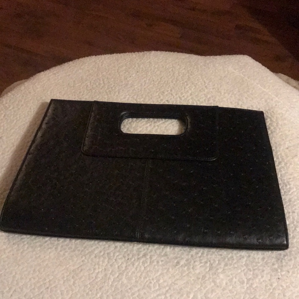 Black purses